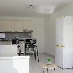 Apartmán A 400m De La Mer, 36m2, Lumineux, Calme En Centre-ville