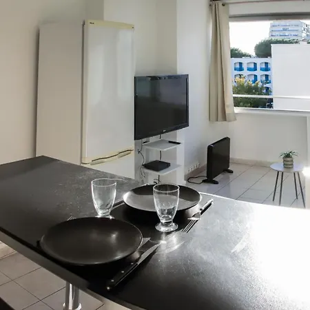 Grand Lumineux Equipe Avec Baignoire Apartment La Grande-Motte