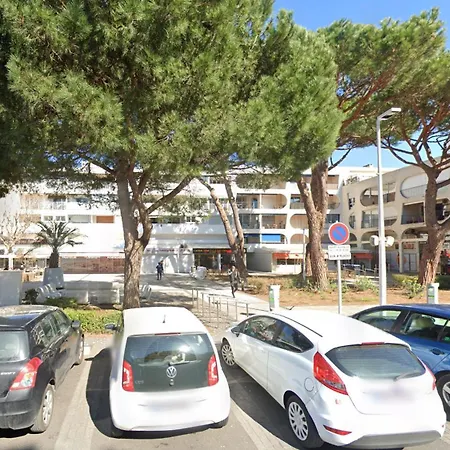 Grand Lumineux Equipe Avec Baignoire Apartment La Grande-Motte
