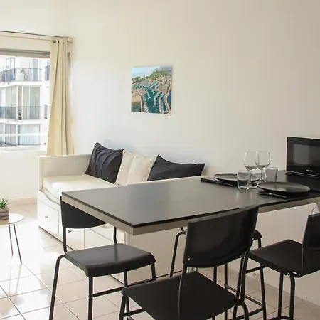 A 400m De La Mer, 36m2, Lumineux, Calme En Centre-ville Διαμέρισμα