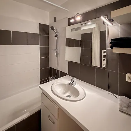 A 400m De La Mer, 36m2, Lumineux, Calme En Centre-ville La Grande-Motte