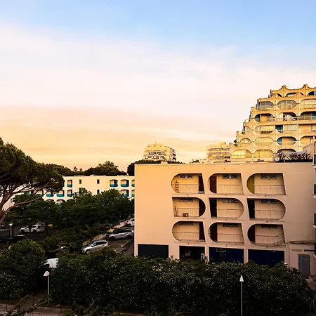 A 400m De La Mer, 36m2, Lumineux, Calme En Centre-ville Apartment