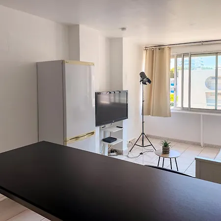 Διαμέρισμα A 400m De La Mer, 36m2, Lumineux, Calme En Centre-ville Λα Γκραντ-Μοτ