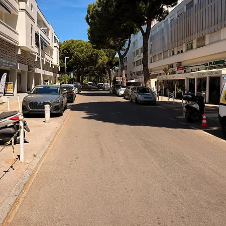A 400m De La Mer, 36m2, Lumineux, Calme En Centre-ville La Grande-Motte