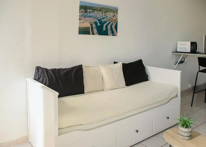 A 400m De La Mer, 36m2, Lumineux, Calme En Centre-ville La Grande-Motte